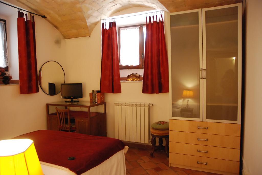 Jessy'S Rooms Рим Екстер'єр фото